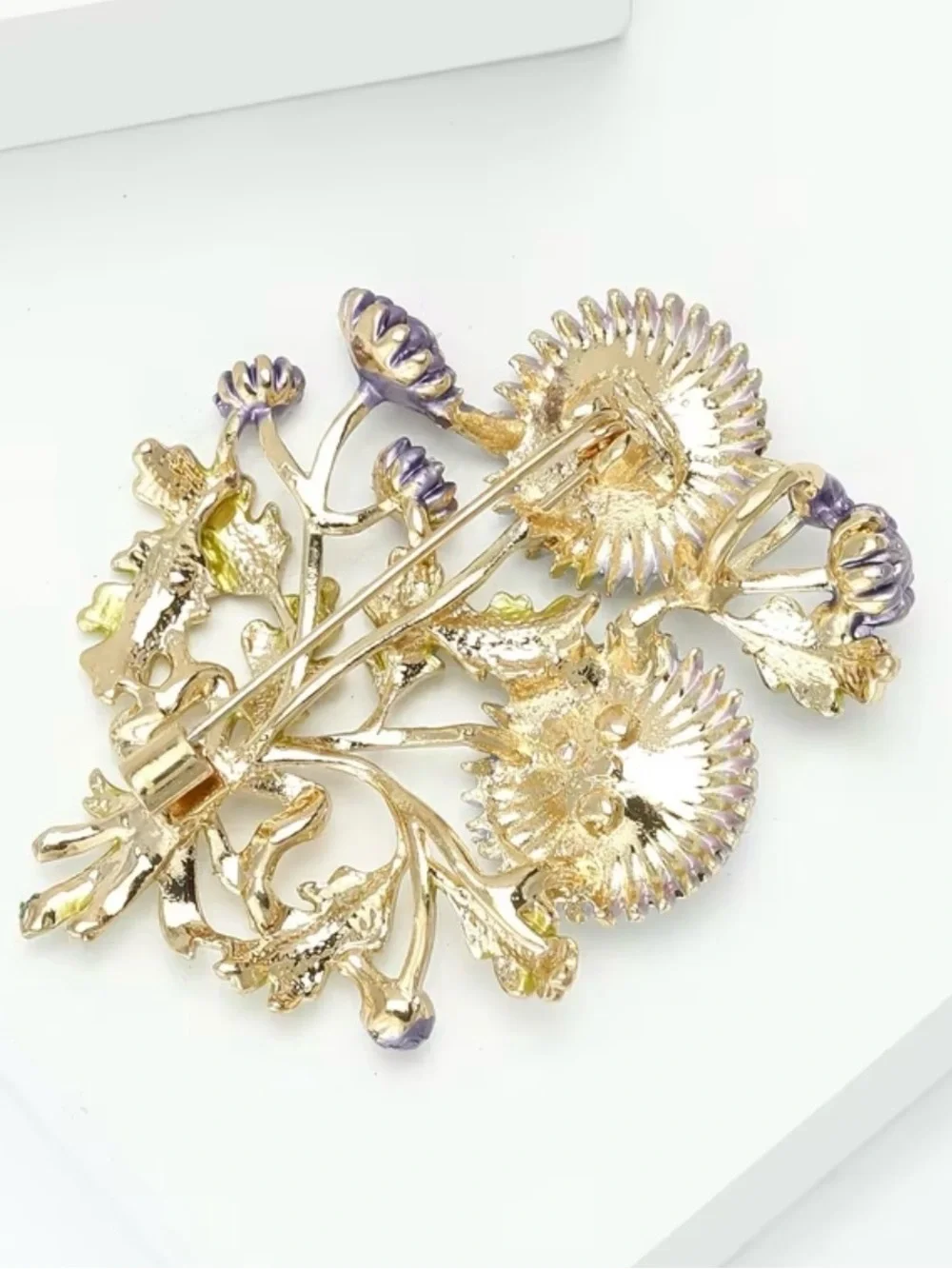 vintage Thistle Flower floral enamel brooch bouquet of Pink Thistle gold-tone